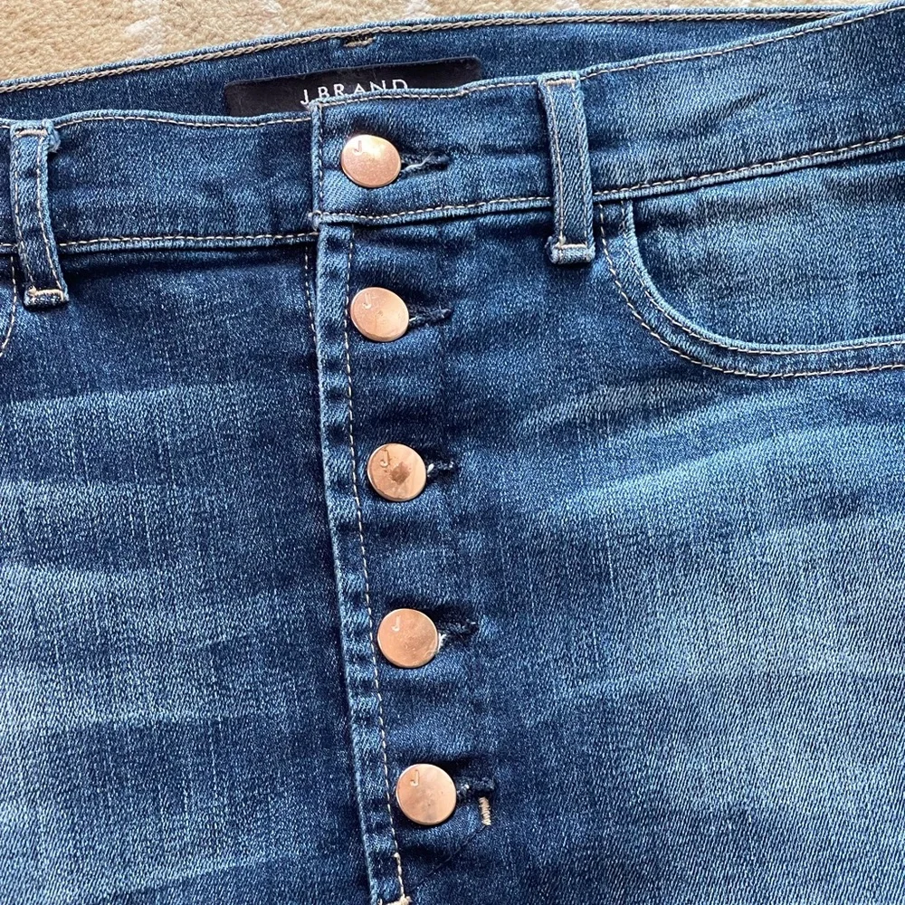 J Brand Rosalie Button Fly Denim Mini Skirt Sz 27 Blue Jean Raw Edge Distressed